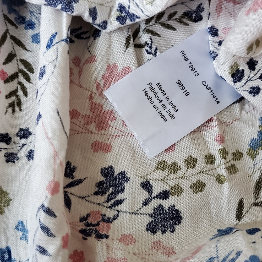 Maternity clothes - Picture 2 of 4